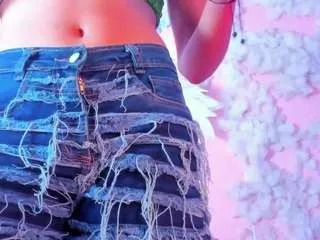 Offline luxy-ary on CamSoda