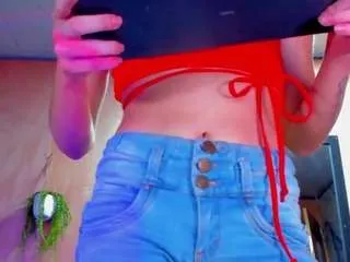 Offline luxy-ary on CamSoda