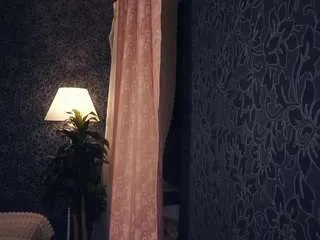 Freechat lynettedollins on CamSoda