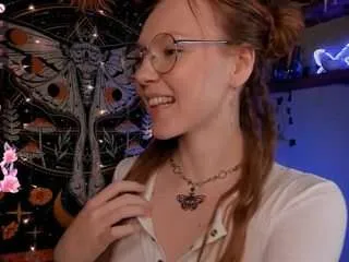 Offline lyra-thenymph on CamSoda