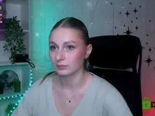 Offline maddycats on CamSoda