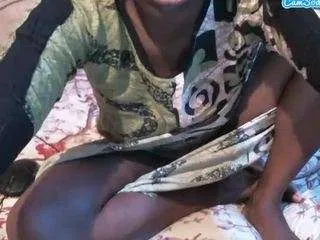 Offline magnetic-queen on CamSoda