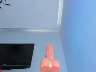 Offline makimo on CamSoda