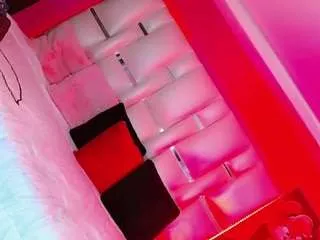 Freechat manuela-kingsley on CamSoda