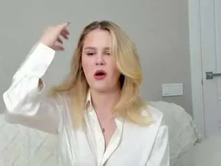 Offline mariamcrocker on CamSoda