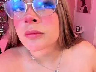 Freechat marie-harper on CamSoda