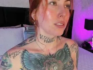 Freechat mariianna-lopez on CamSoda