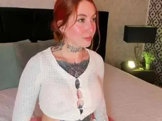 Freechat mariianna-lopez on CamSoda