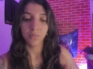 Freechat marllena on CamSoda