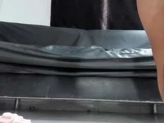 Freechat maturehard on CamSoda