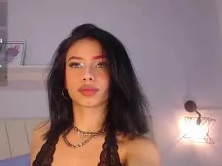 Offline meganloovee on CamSoda