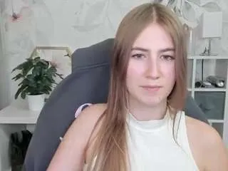 Offline meganxcute on CamSoda