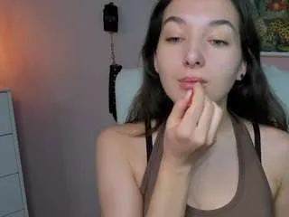 Offline meganxkiss on CamSoda