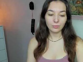 Offline meganxkiss on CamSoda