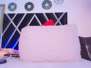 Offline melanyy-miller on CamSoda