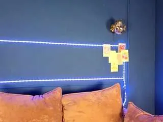 Offline meow-mellie on CamSoda