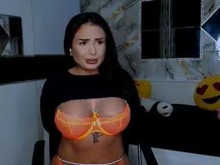 Offline meryemm on CamSoda