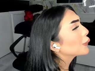 Offline meryemm on CamSoda