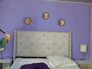 Offline mia-coluccii on CamSoda