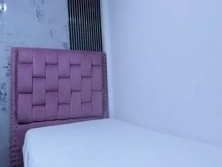 Freechat mia-duarte-1 on CamSoda