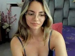 Offline miahtaylor on CamSoda