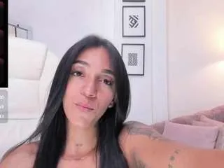 Offline miavegas1 on CamSoda