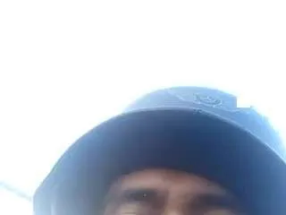 Offline mikeyjoe1456 on CamSoda