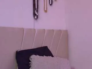 Offline mikitourab on CamSoda