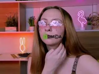 Offline mila-glow on CamSoda