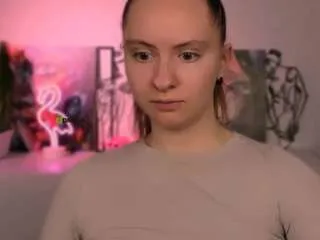 Offline mila-glow on CamSoda