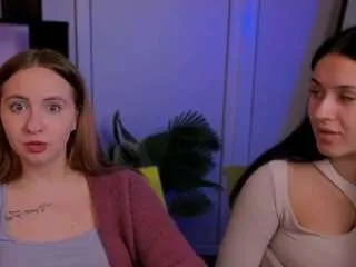 Offline mila-glow on CamSoda