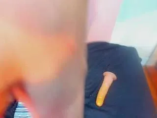 Freechat milasex on CamSoda