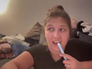 Offline minettesexy1 on CamSoda