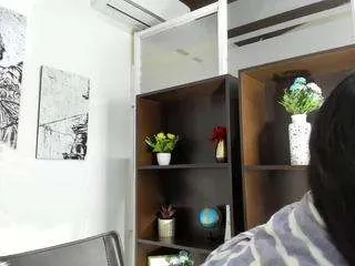 Offline miriam-milf on CamSoda