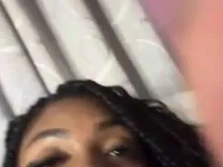 Offline miss-mian on CamSoda