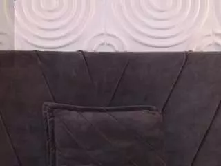 Offline miss-quipitoss on CamSoda