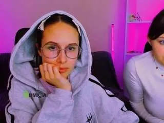 Freechat mona-cloud on CamSoda