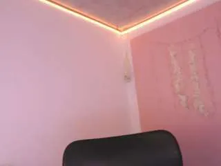 Freechat moon-violet on CamSoda