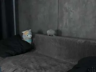 Offline mycutiegirl on CamSoda