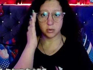 Offline nahomy-moon on CamSoda