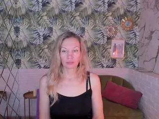 Freechat nancygentle on CamSoda