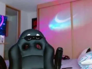 Offline naomisweet5 on CamSoda