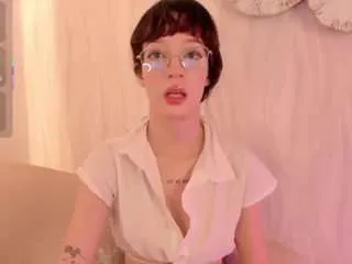 Freechat nastya-fantasy on CamSoda