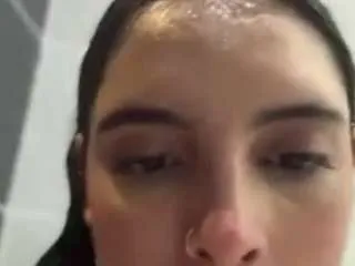 Offline nessaa88 on CamSoda