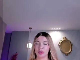 Offline niaholland on CamSoda