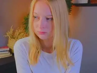 Offline nicholledearson on CamSoda