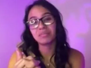 Offline nico-robinn on CamSoda