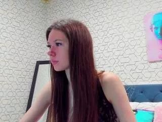 Freechat nicole-charm on CamSoda