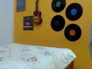 Offline nicollbodybig21 on CamSoda