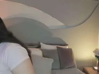 Offline nicolle-w on CamSoda